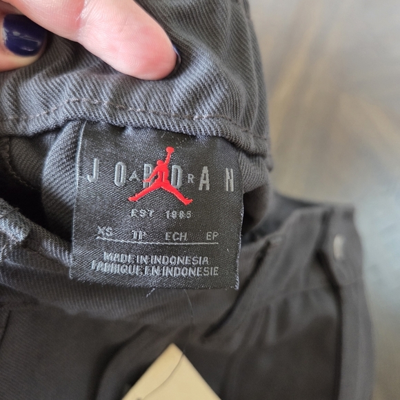 NIKE Jordan Women’s Woven Pants FN5446 045  Sz XS New Basketball  Gray/black - Picture 6 of 13